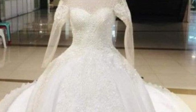 Bride puts wedding items on bargain sale after 11-year boyfriend caught cheating