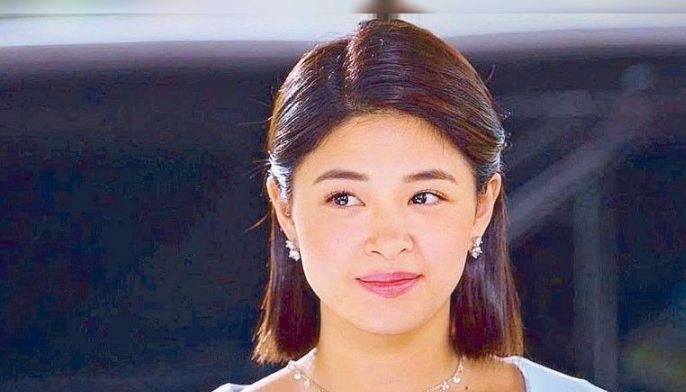 Yam is glad about not having to choose between love & career