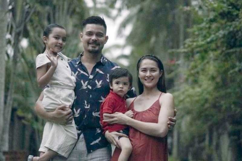 Pamilya Dantes, laging busy sa loob ng bahay!