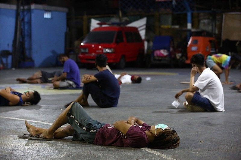 LGUs, police to adjust policies again as Duterte orders arrests for improper mask use