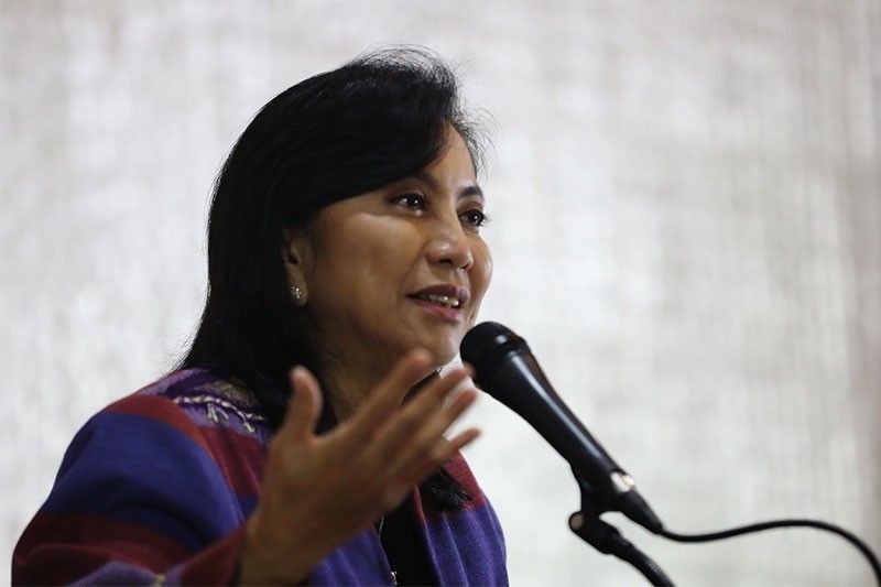 Using COVID-19 jabs without EUA a 'mockery' of FDA, Robredo says