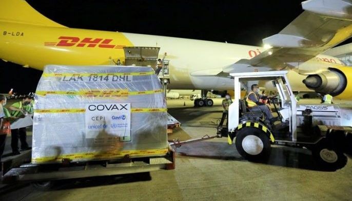 DHL delivers 1st batch of Pfizer vaccines, diluents to Philippines