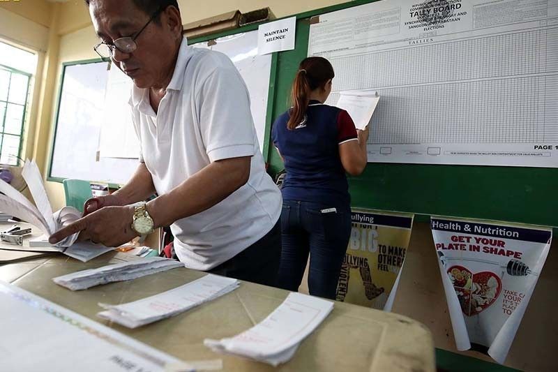 DepEd studying double shift for teachers' duty in 2022 polls