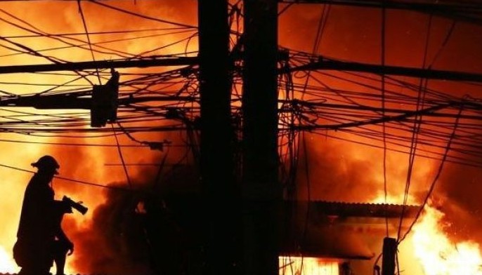 Pabrika at mga bahay natupok sa Cavite fire