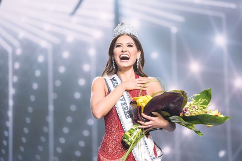 Miss Mexico nakuha ang korona Rabiya hindi naka-ariba, Miss Thailand copy cut ni Catriona