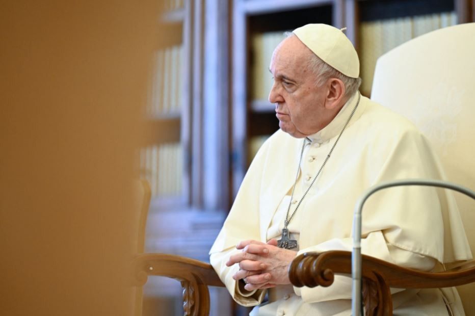 Pope updates canon law to address pedophilia by priests