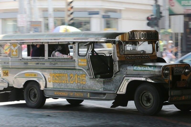 Jeepney driver lauded for finishing IT degree