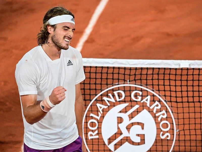 Tsitsipas downs Medvedev as new faces clash in women's French Open semifinals