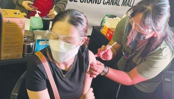 Dongyan bakunado na, Rico at Maris sabay ding nagpaturok