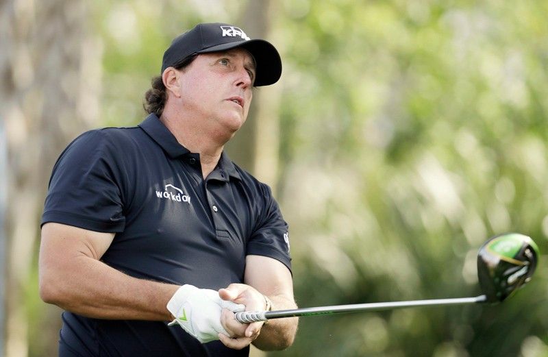 Mickelson chases elusive US Open