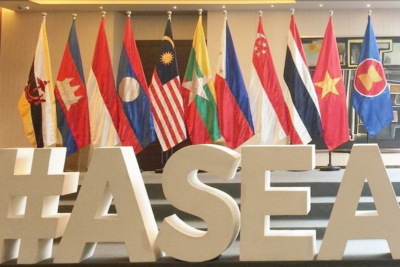 China pledges continued assistance to ASEAN in battling COVID-19