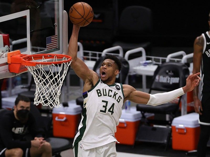 Bucks roll over Nets to tie series at 2-2