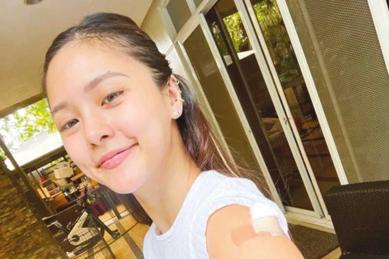 Kim tumakaw pagkatapos bakunahan