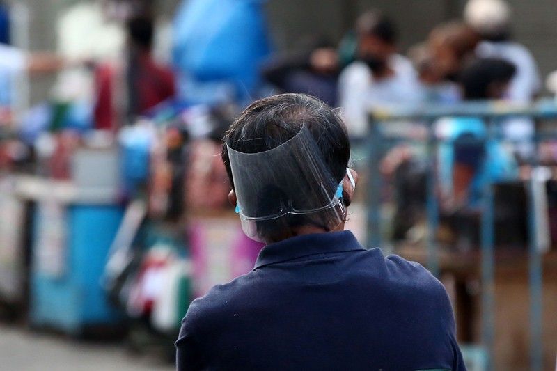 PNP urges people to continue wearing face shields