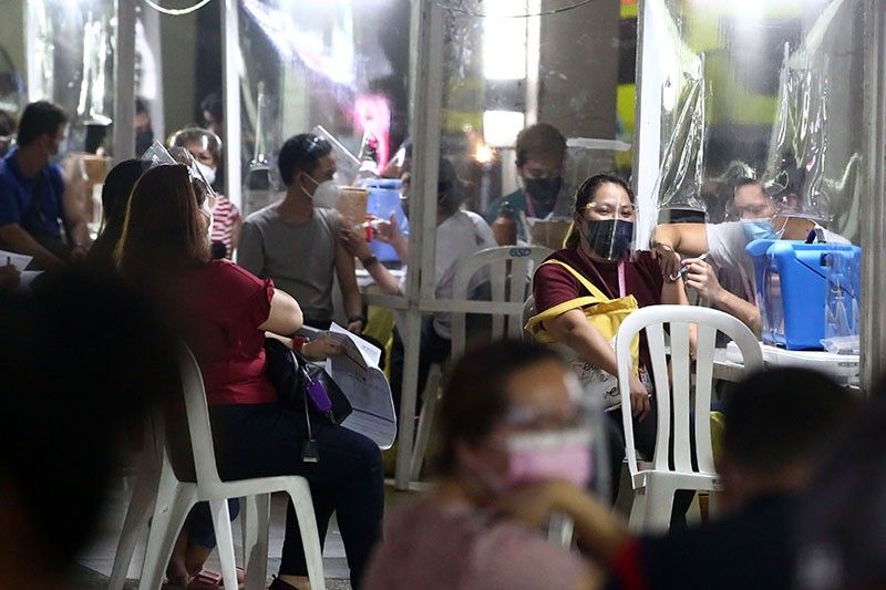 Philippines sees 6,959 new coronavirus infections