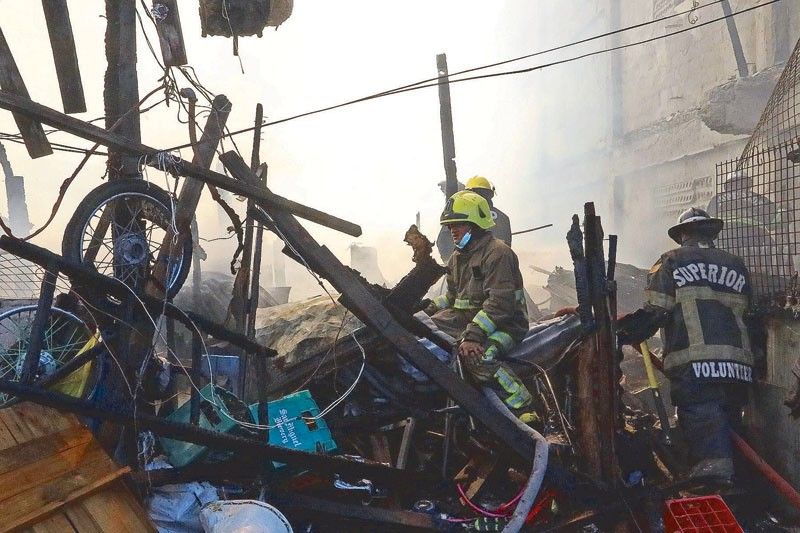 1 dead in Navotas fire