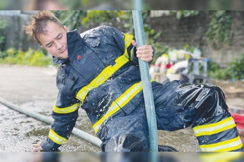 JM, firefighter na rin