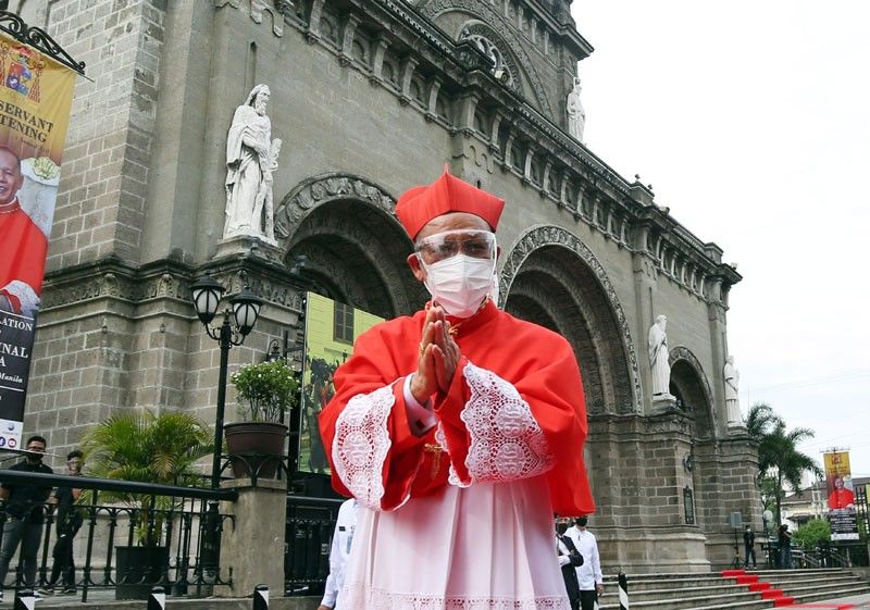Advincula installed as Manila archbishop
