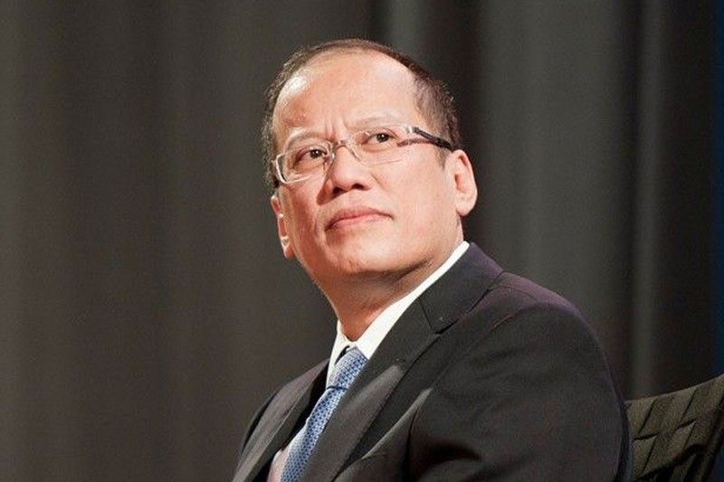 Presidente Aquino nitaliwan, pilipinas nagbangutan
