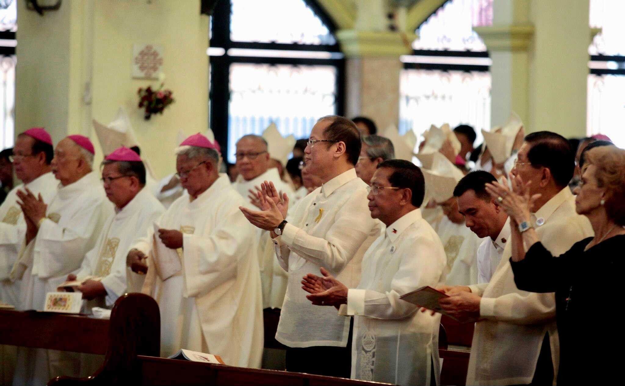 Bishops mourn, remember Aquino for 'deep dedication to democracy'