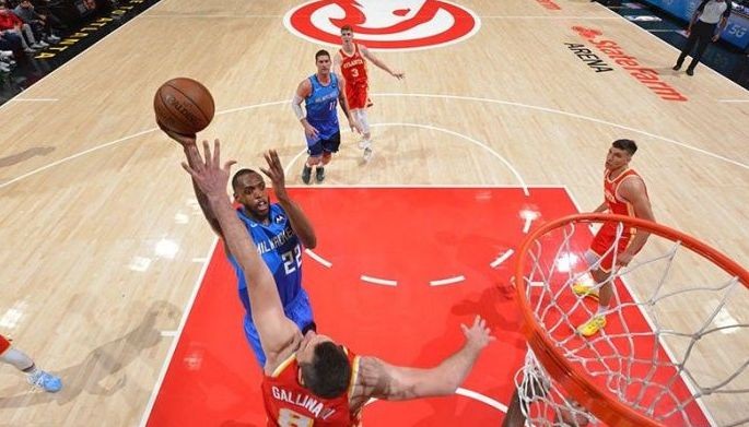 Bucks gi-usban ang Hawks