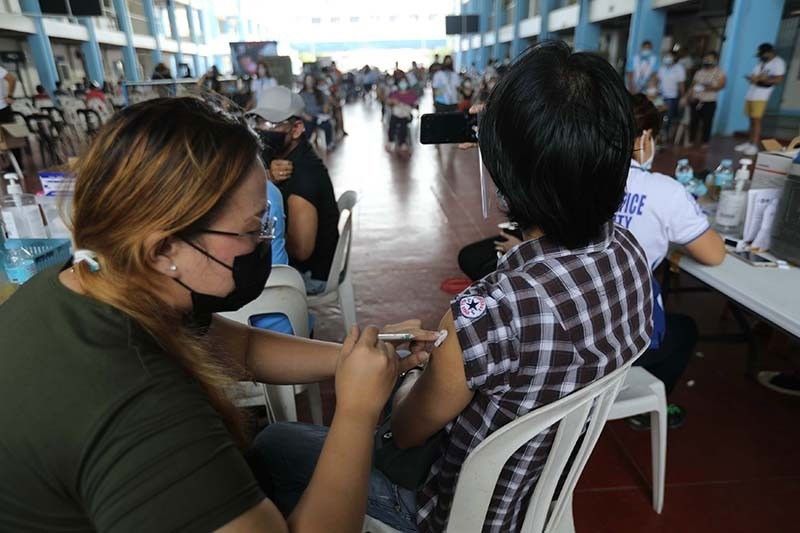 DOH absolves vaccinators in failed jab incidents