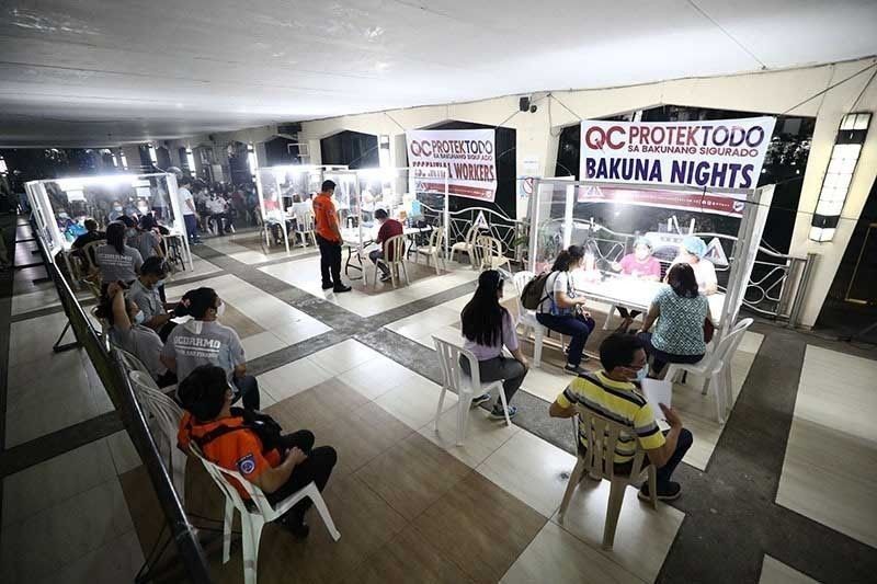 Naiturok na bakuna sa Quezon City, halos isang milyon na