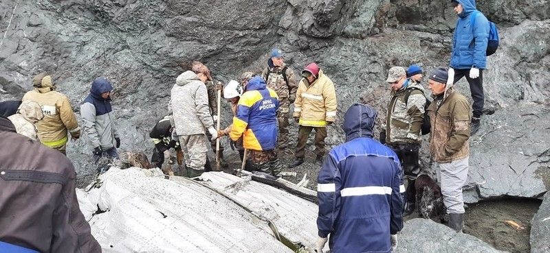 Nine bodies recovered from plane crash in far eastern Russia