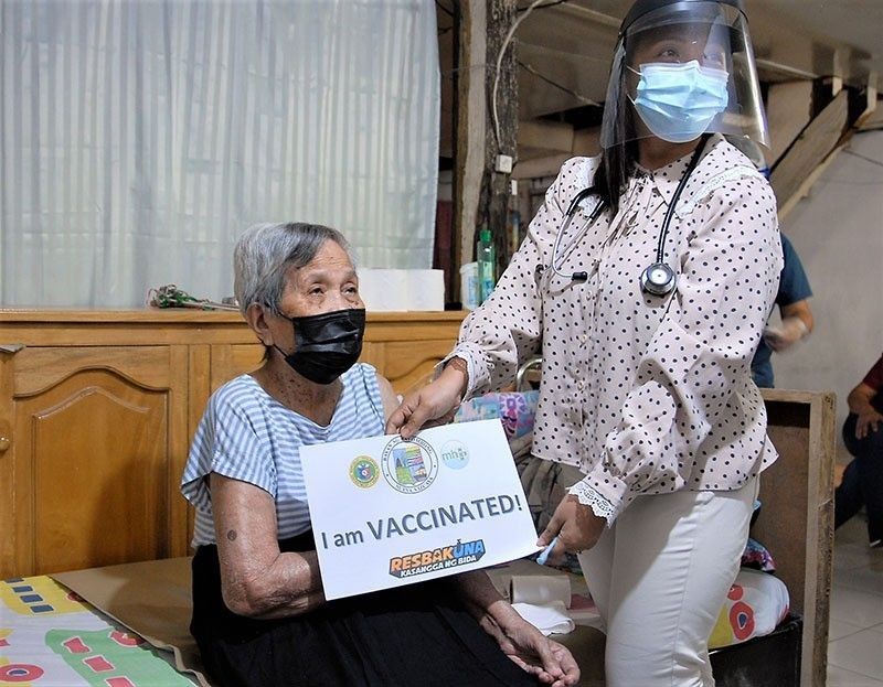 COVID-19 vaccination sa 90% ng senior citizens target tapusin ng Hulyo