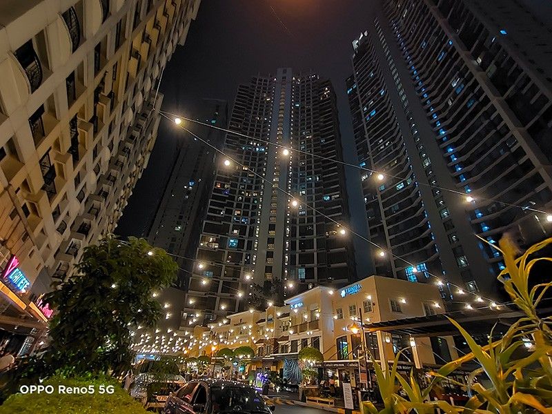 OPPO Reno5 Series captures Metro Manila by night to #PictureLifeTogether