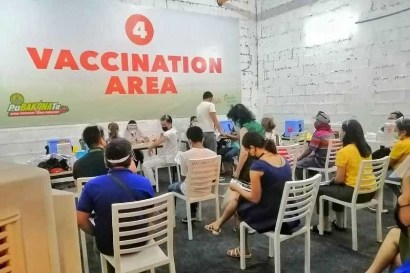 Cebu City eyes nighttime vaccination for workers