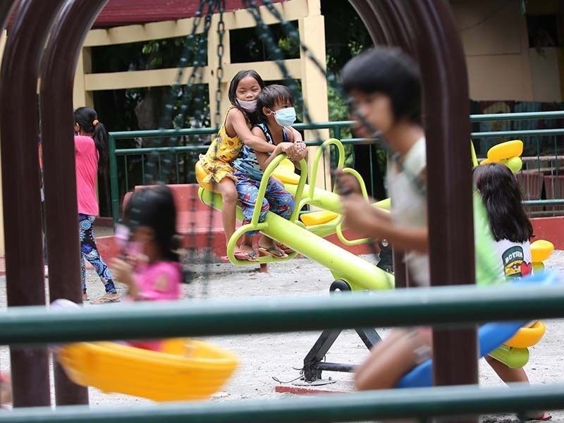 Paglabas ng mga bata, suspendihin â�� Metro Manila