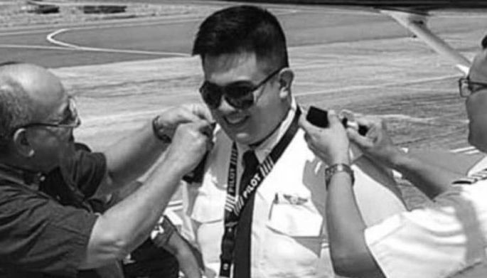 Kevin, lisensyado nang magpalipad ng &shy;commercial plane