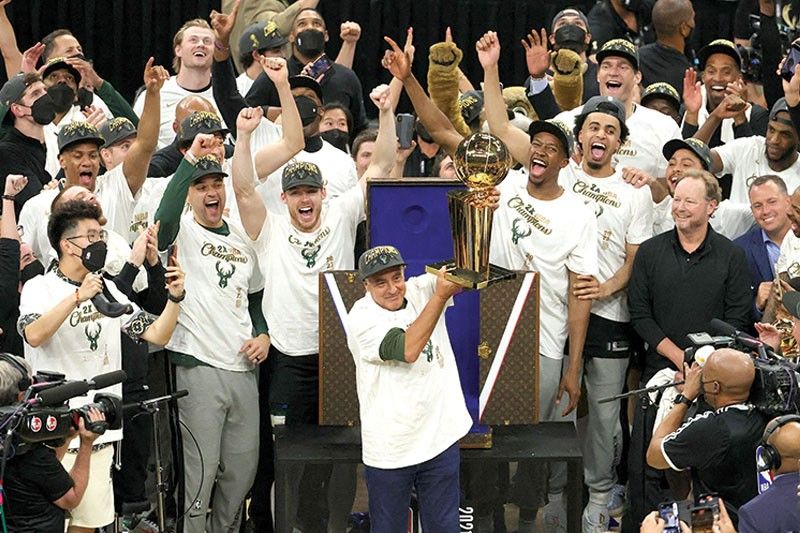 Bucks kampiyon: Misakmit unang NBA title sud sa 50 ka tuig