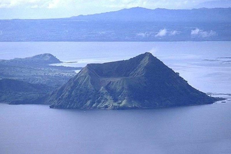 Taal Volcano’s alert level lowered to 2