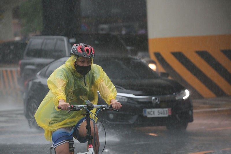 Rains from habagat seen to persist on Sunday â�� PAGASA