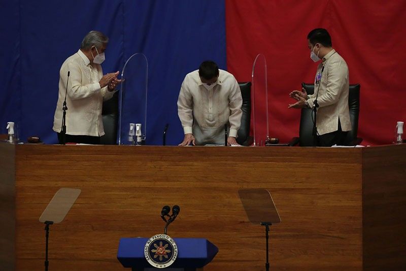 Duterte inilatag ang mga nagawa ng administrasyon
