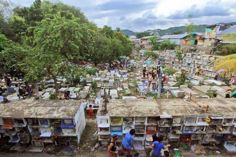At least six cemeteries in Cebu City full
