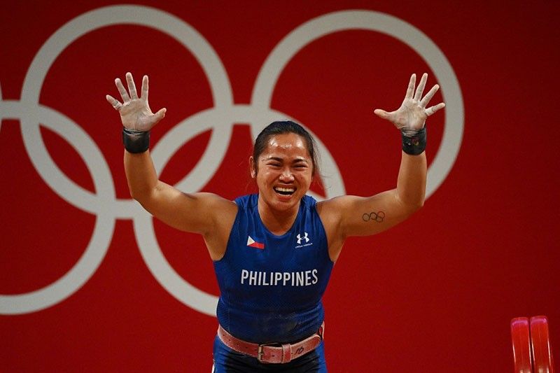 Unang Olympic gold: P35.5-M, bahay at lupa nag-aabang kay Hidilyn Diaz sa 'Pinas