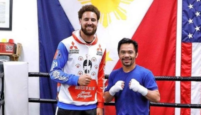 NBA star Klay Thompson against boxing legend Manny Pacquiao battling it out  on the chessboard : r/chess