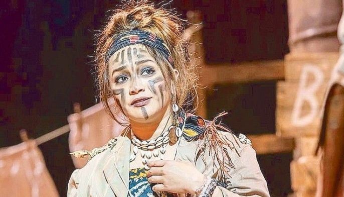 Joanna Ampil wows as Bloody Mary