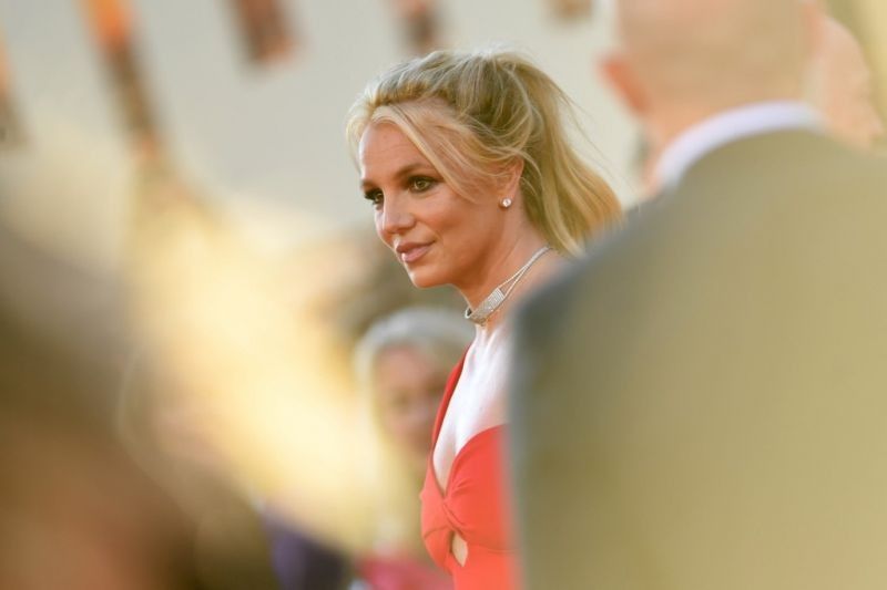 Britney Spears, newly free, says she is pregnant