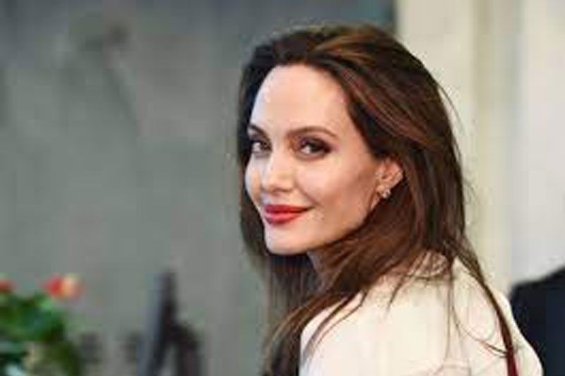Angelina Jolie, 5 milyon agad ang followers sa isang post