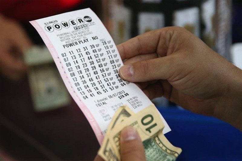 A Filipino could become $322 million richer this Saturday