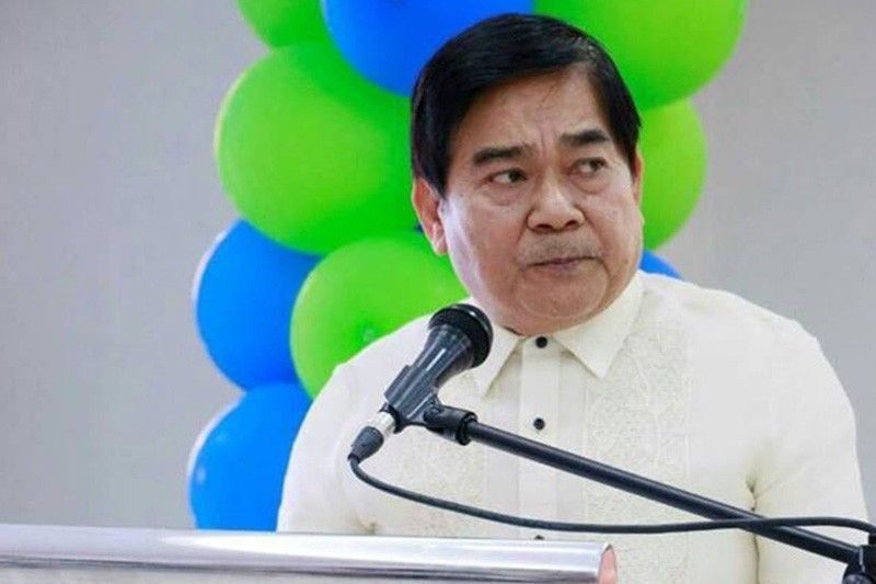 Caloocan mayor tests positive for COVID-19