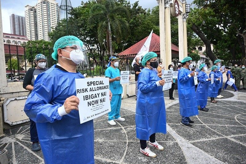 'Kung pwede lang': DOH nagsalita sa risk allowance ng non-COVID health workers sa ospital