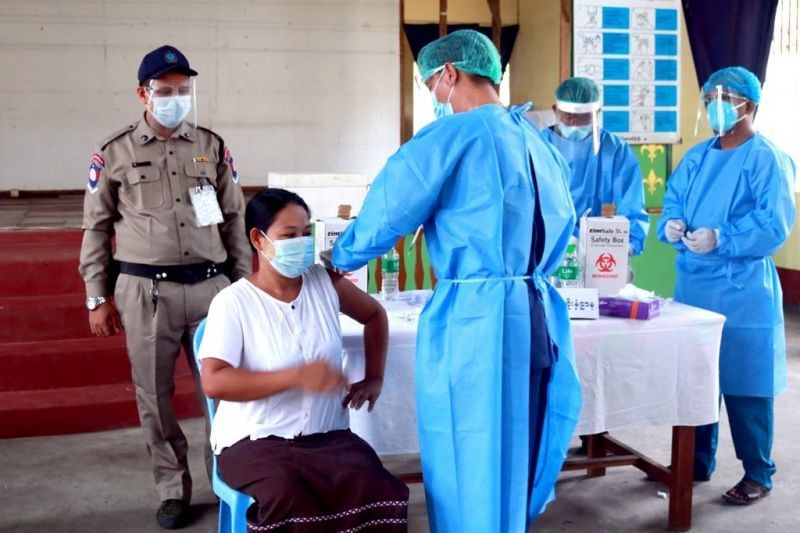 Philippines pledges to give Myanmar COVID-19 vaccines