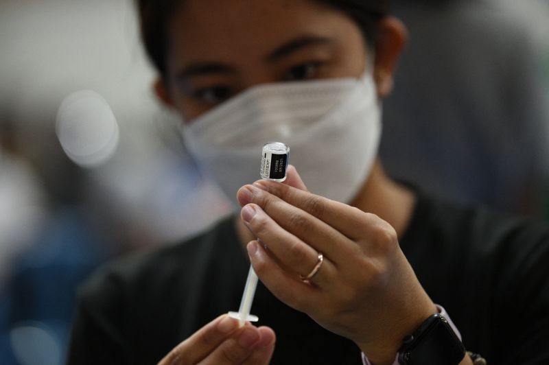 Philippines in talks with 4 vaccine makers for booster deals
