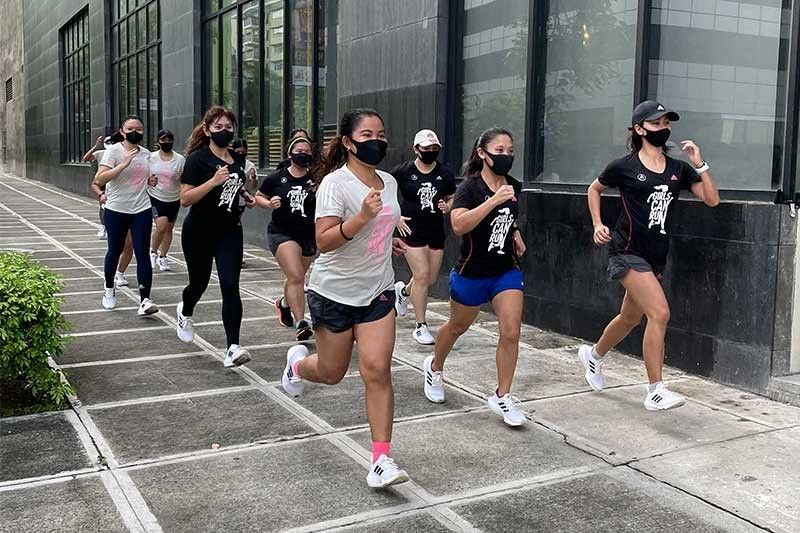 Elemental Sociedad Querer Adidas helps women stay fit, beat pandemic blues with Girls Can Run |  Philstar.com