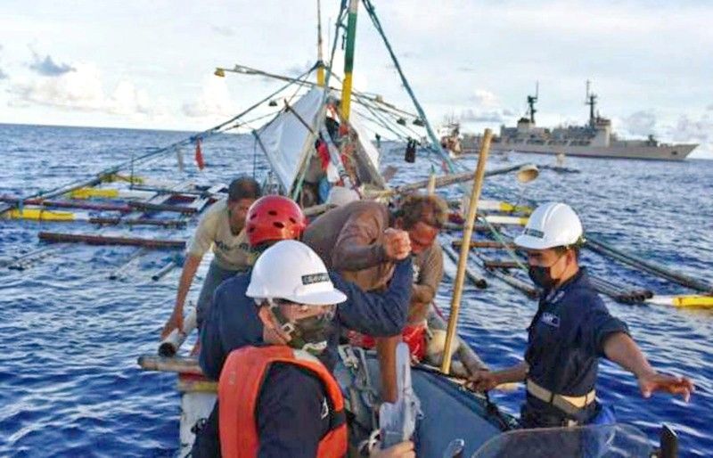 6 fishermen rescued off Benham Rise